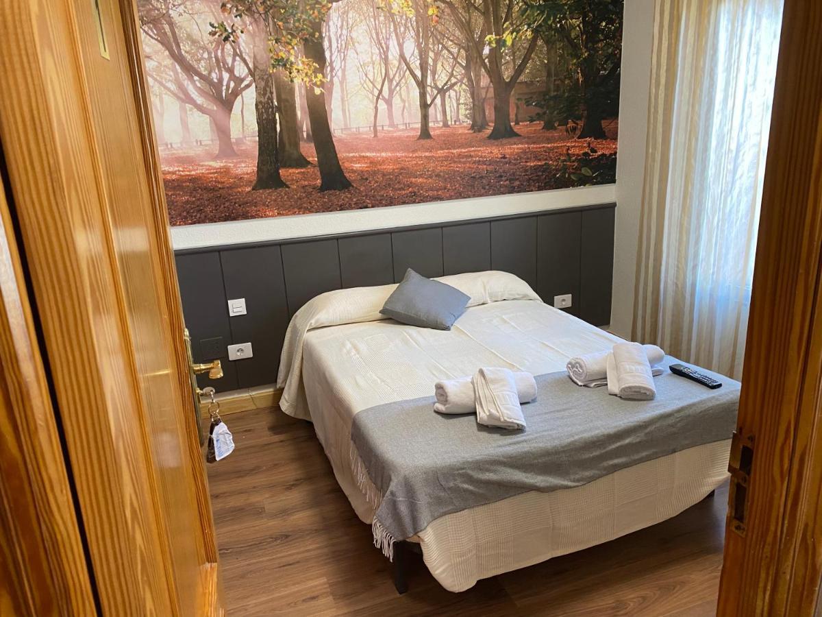 Hostal Restaurante Rio Ubierna Quintanilla-Vivar Екстер'єр фото